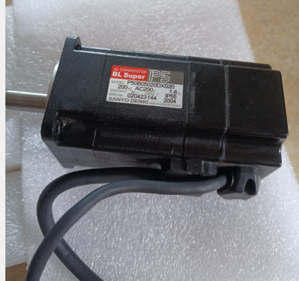 P5 Sanyo Denki Motor P50B05020DXS00M 200W / 200V NEW